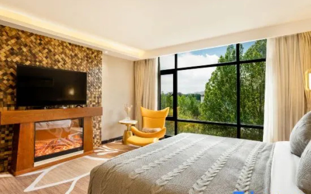 Yongze Lakeside International Hotel