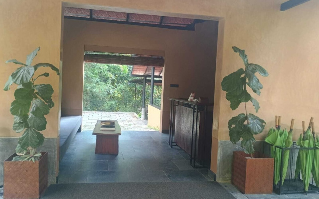 Klov Resort & Spa
