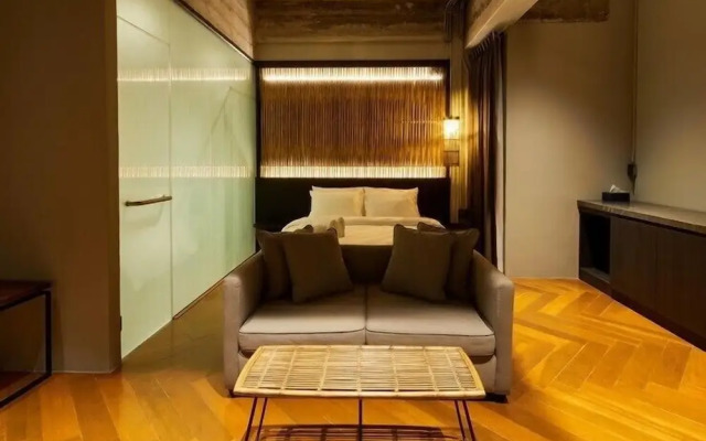 515 VICTORY Hotel