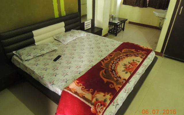 Hotel Ellora