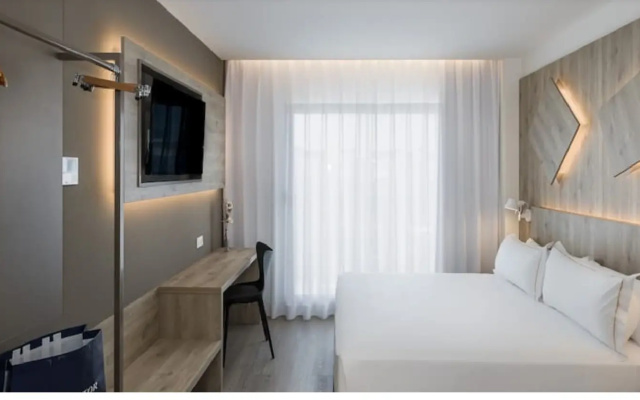 Senator Gandia Hotel
