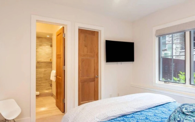 Ballard Escape by Exceptional Stays