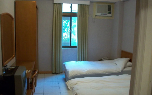 Kinsa Holiday Hotel