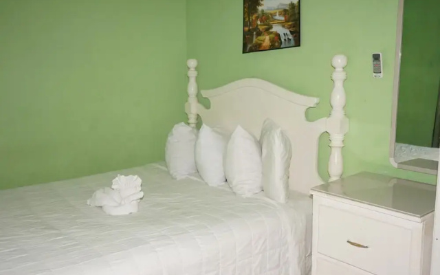 Alfred's Diamond Villa