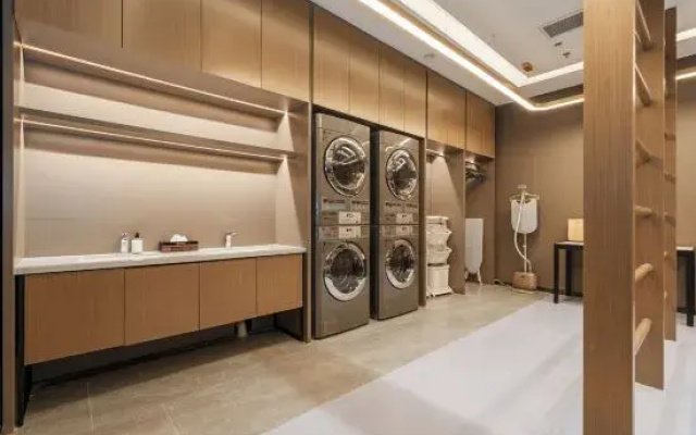 Homeinn Plus Hotel (Beijing Guozhan Zuojiazhuang Subway Station)