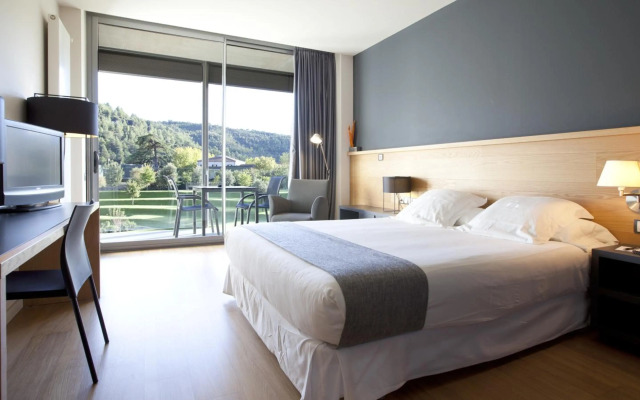 Hotel Món Sant Benet