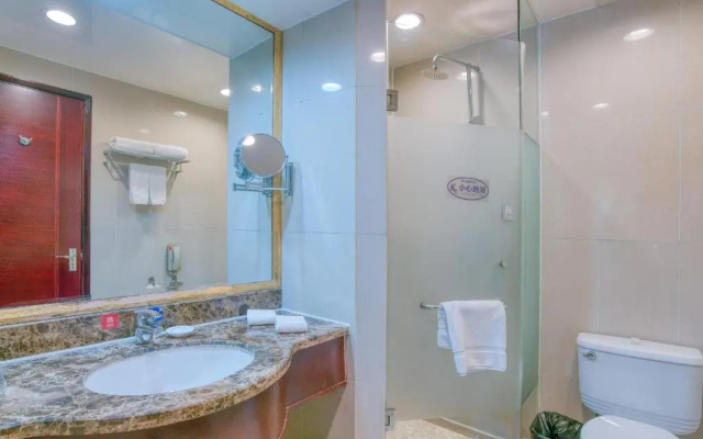 Yantai Meiya International ApartHotel (Previous Ramada Plaza)