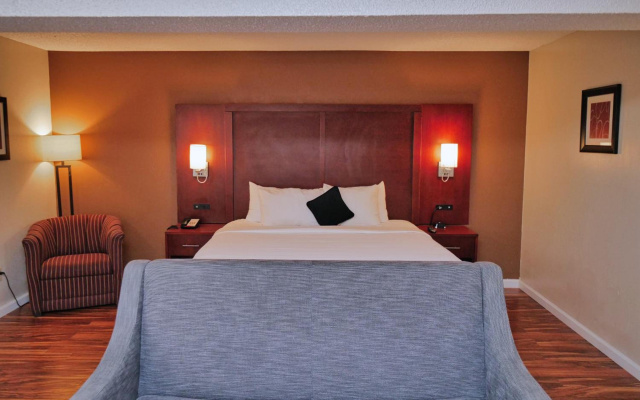 Red Lion Inn & Suites Auburn