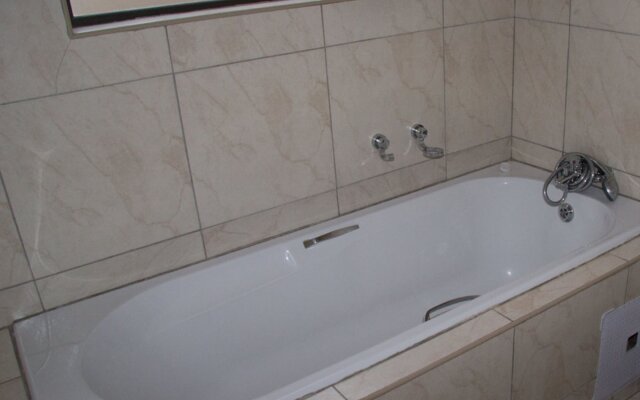 Scenery Guesthouse Stadium in Maseru, Lesotho from 70$, photos, reviews - zenhotels.com bathroom