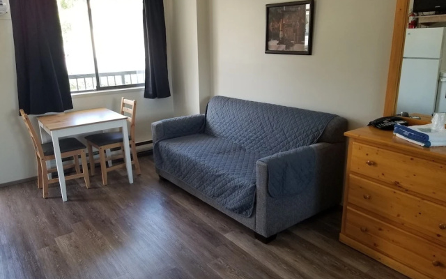 Osoyoos Lakeview Inn & Suites