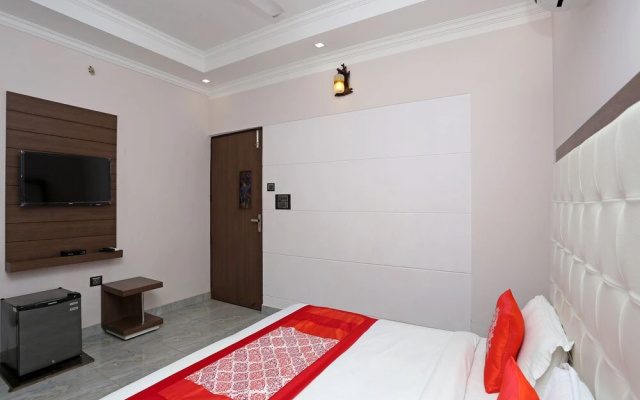 Townhouse OAK Hotel Arnavya