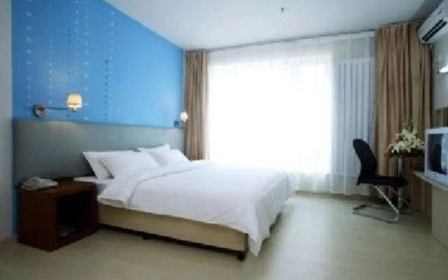 Piao Home Inn Beijing Dong Si