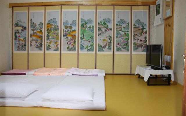 Отель Dajayon Hanok Stay Южная Корея, Сеул - отзывы, цены и фото номеров - забронировать отель Dajayon Hanok Stay онлайн комната для гостей