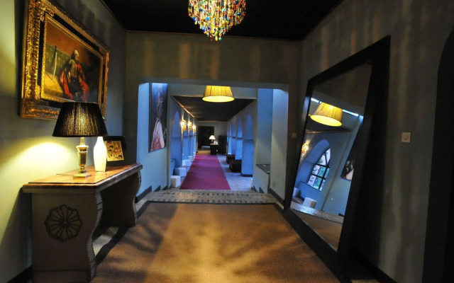 Villa Warhol