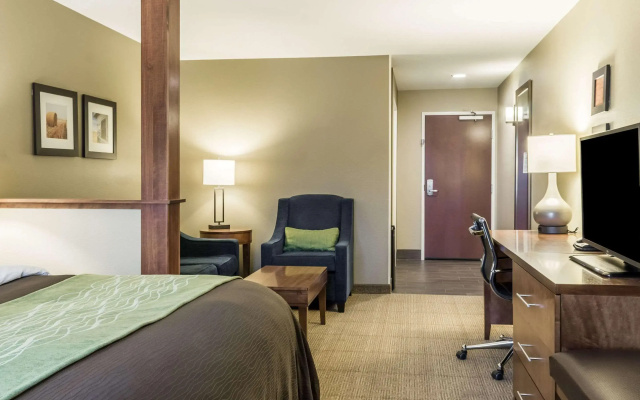 Comfort Inn & Suites Avera Southwest