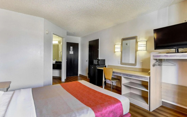 Motel 6 Killeen, TX