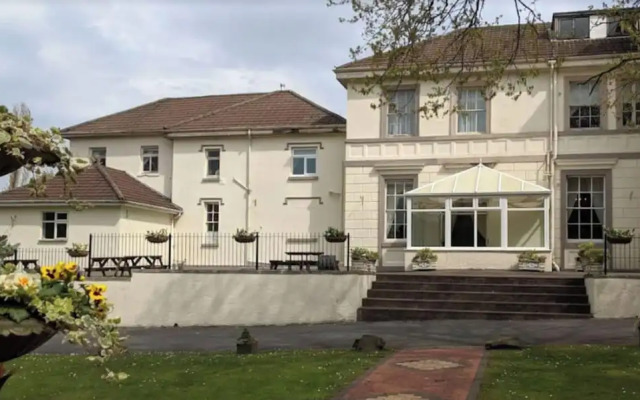 Room 8 - Manor Park Country House Wales