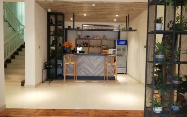 Huazhuyue·Moganshan Yunjipo Hot Spring Beauty Villa (Houwu Transfer Center Store)