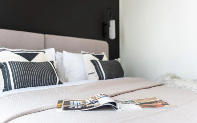 DXB - The Atria Residences - 804 - DT
