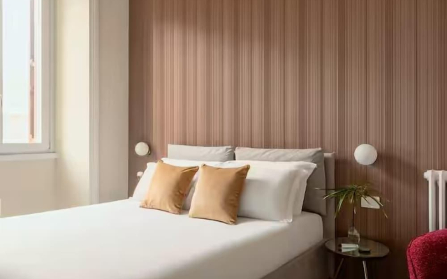 SJR Luxury Apartment Trevi Fountain