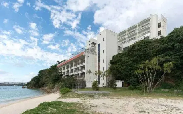 Hotel Motobu Resort