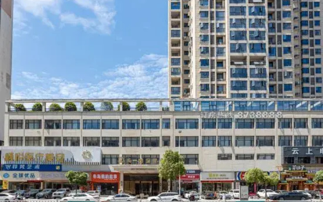 Set International Hotel