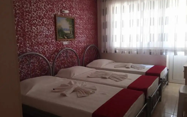 Uc Mevsim Otel