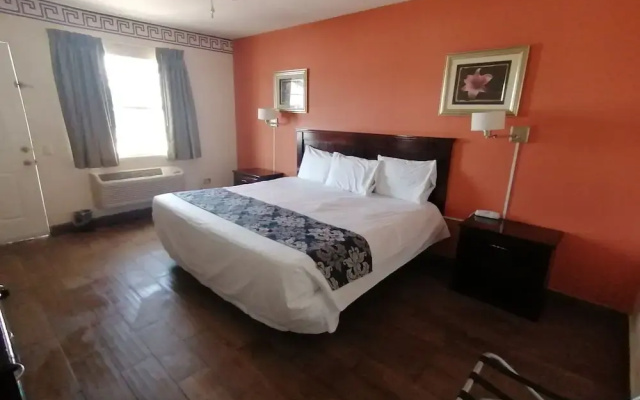 Hotel Express Inn