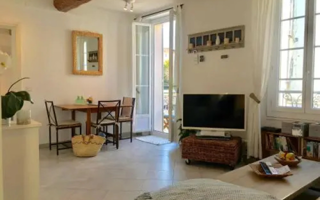 Pimms Apartment