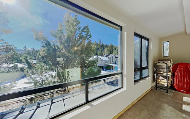 Slopeside 1849 Condos - Comfortable 3 BR Condos with Full Kitchens