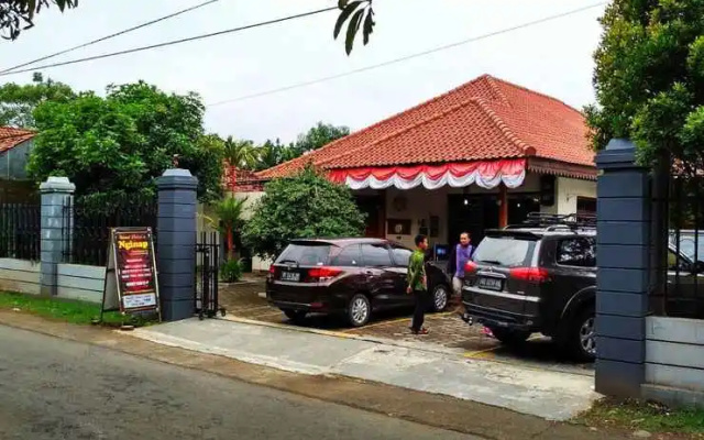 Guest House 51