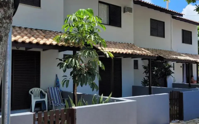 Sobrado A 100 Metros Da Praia De Morrinhos