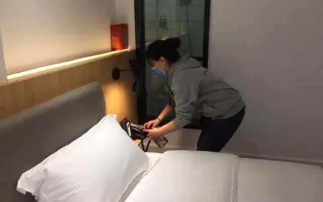 友米·好young酒店(常德体育中心店)