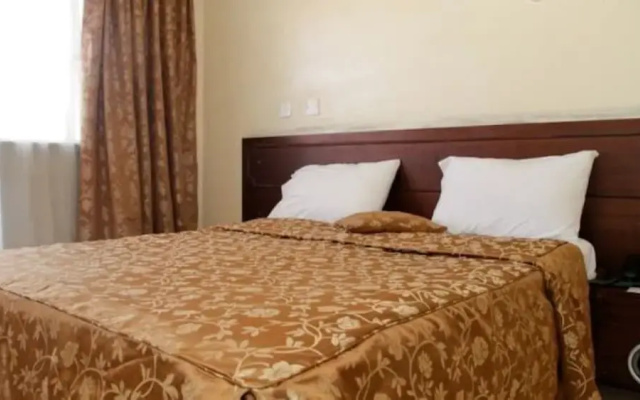 Avenue Suites Hotel