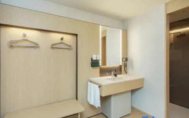 JI Hotel (Fuzhou Minhou Wanjia Plaza)
