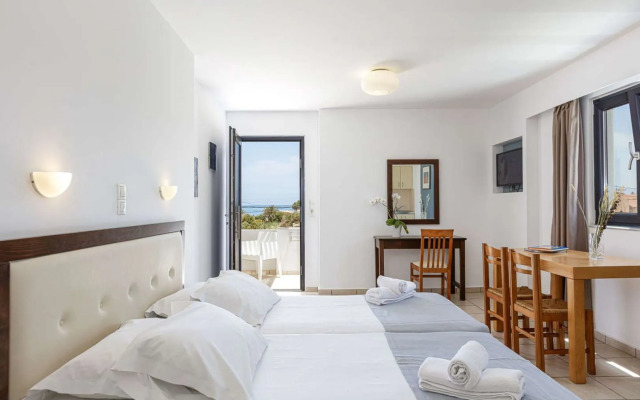 Golden Bay Boutique Hotel & Bungalows