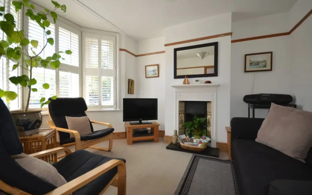 Loquat Cottage