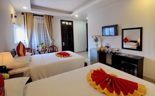 Full House Hotel