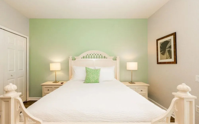 Luxury Townhome 3 Bedroom Condo by Redawning
