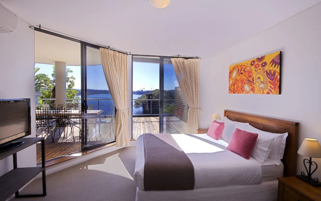 ShortOzStay at Mariners Cove