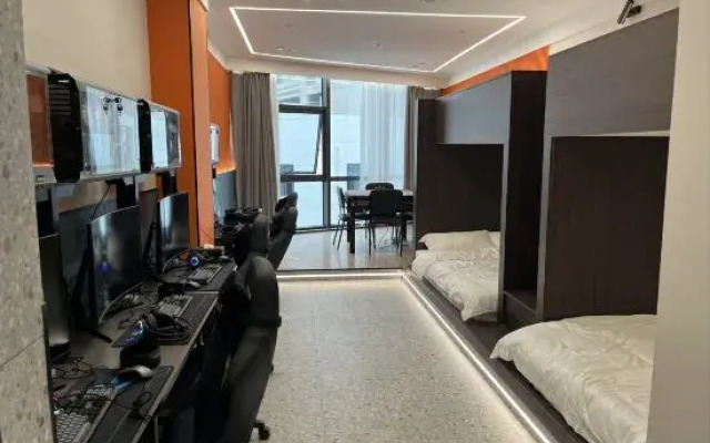 Baojing Sifangyuan E-sports Hotel