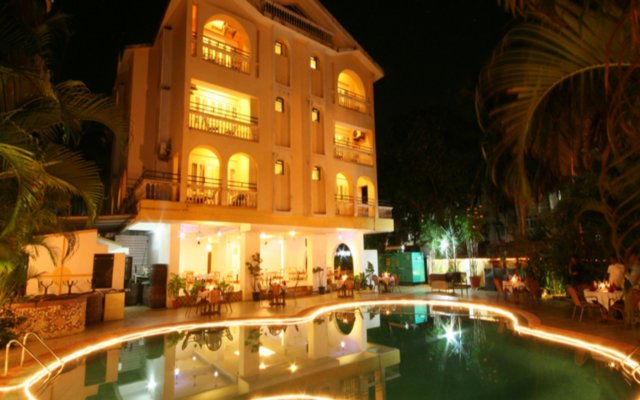 Отель Lambana Resort Индия, Северный Гоа - отзывы, цены и фото номеров - забронировать отель Lambana Resort онлайн вид на фасад
