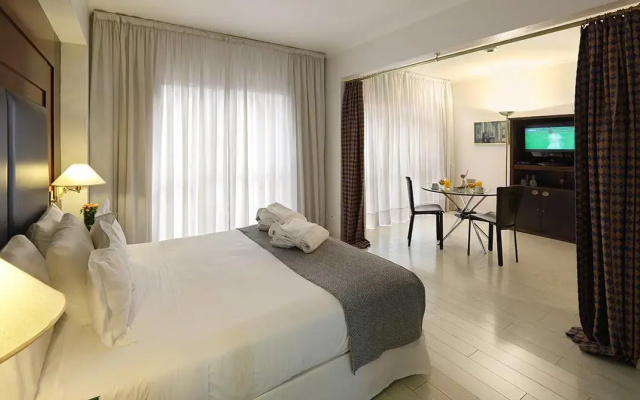 Dolmen Hotel