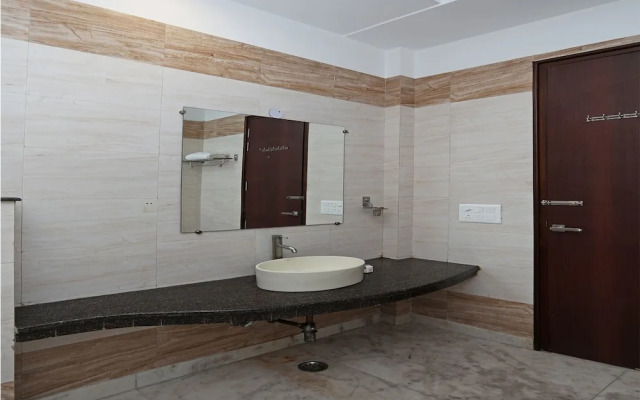 OYO Flagship 136 Sector 45 Noida