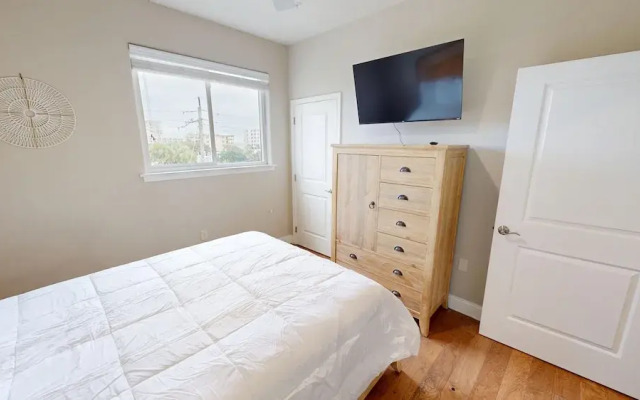 Alerio 301c 3 Bedroom Condo