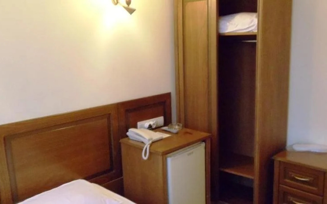 Reis Hotel