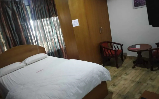 Hotel Terminal Square