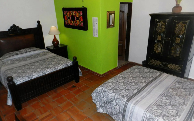 Hotel Rosa Morada