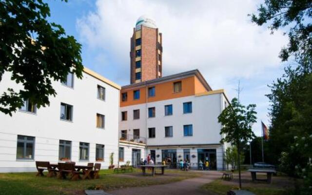 Отель DJH Jugendherberge Warnemünde вид на фасад