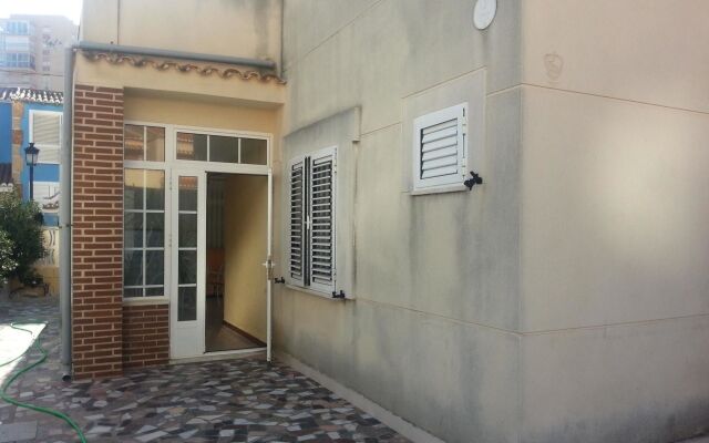 Отель Villa With 4 Bedrooms in Valencia, With Wonderful sea View, Private Po вид на фасад